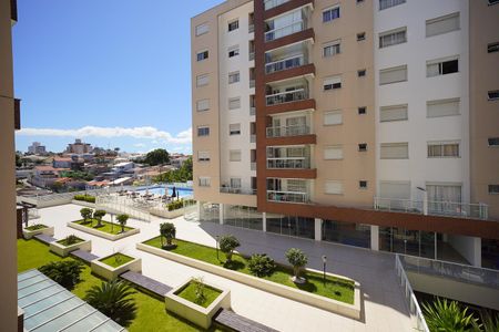 Apartamento para alugar com 76m², 2 quartos e 2 vagasSuite - vista