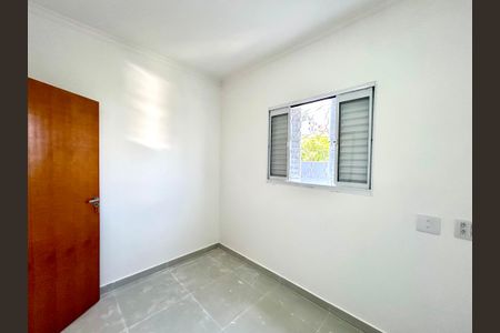 Quarto 1 de casa para alugar com 2 quartos, 65m² em Parque Mikail, Guarulhos