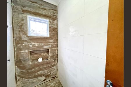 Casa para alugar com 65m², 2 quartos e 1 vagaBanheiro 