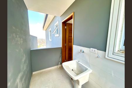 Casa para alugar com 65m², 2 quartos e 1 vagaÁrea de Serviço