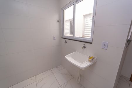 Apartamento para alugar com 40m², 2 quartos e sem vagaCozinha e Área de Serviço