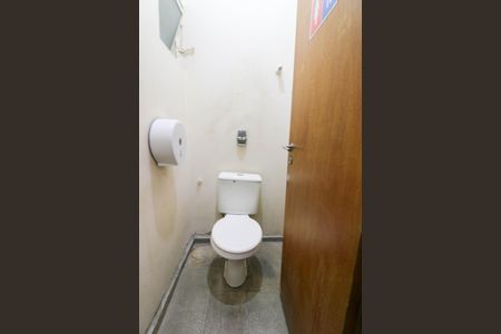 Casa para alugar com 400m², 4 quartos e 6 vagasLavabo