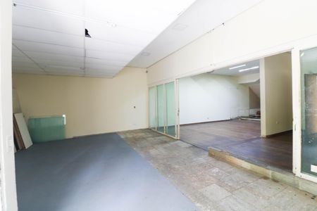 Casa para alugar com 400m², 4 quartos e 6 vagasSala