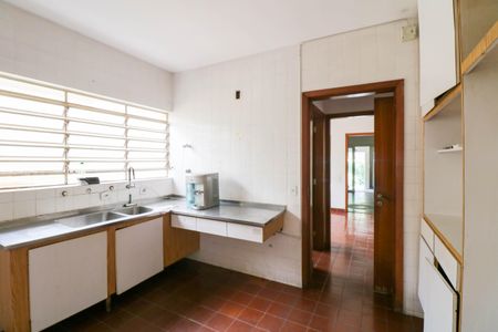 Casa para alugar com 400m², 4 quartos e 6 vagasCozinha
