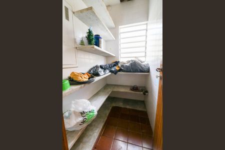 Casa para alugar com 400m², 4 quartos e 6 vagasDespensa