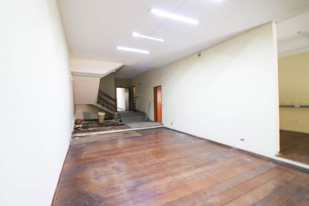 Casa para alugar com 400m², 4 quartos e 6 vagasSala