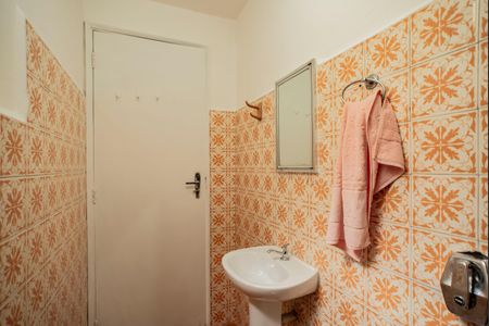 Casa à venda com 165m², 4 quartos e 2 vagasBanheiro da Suíte