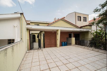 Casa à venda com 165m², 4 quartos e 2 vagasVaranda frontal