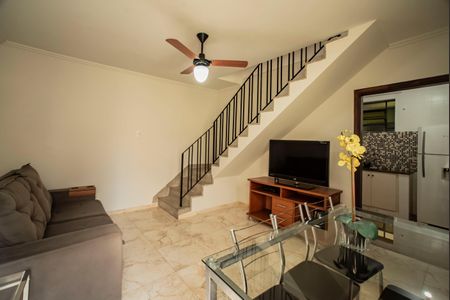 Sala de casa à venda com 4 quartos, 165m² em Vila da Saúde, São Paulo