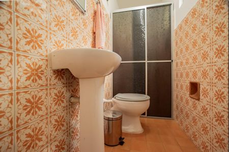 Casa à venda com 165m², 4 quartos e 2 vagasBanheiro da Suíte