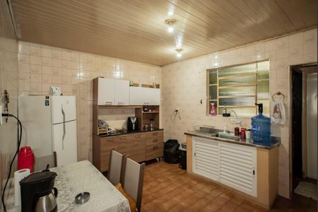 Casa à venda com 165m², 4 quartos e 2 vagasCasa 2 - Cozinha