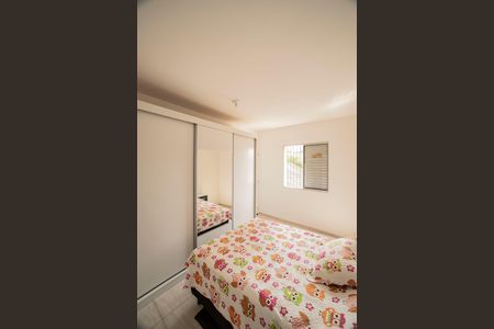 Casa à venda com 165m², 4 quartos e 2 vagasQuarto 2