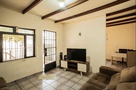 Casa à venda com 165m², 4 quartos e 2 vagasCasa 2 - Sala
