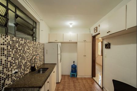 Casa à venda com 165m², 4 quartos e 2 vagasCozinha