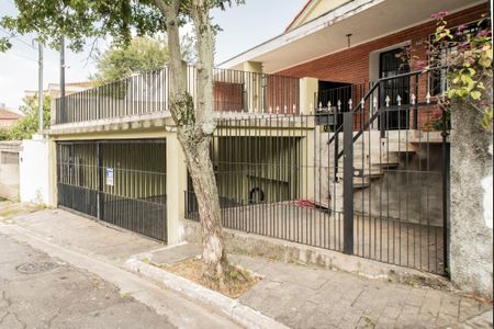 Casa à venda com 165m², 4 quartos e 2 vagasFachada