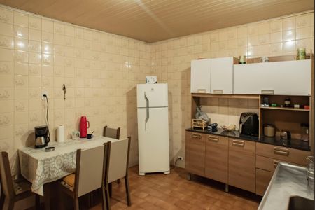 Casa à venda com 165m², 4 quartos e 2 vagasCasa 2 - Cozinha