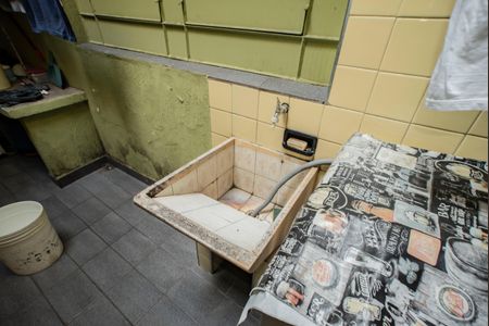 Casa à venda com 165m², 4 quartos e 2 vagasCasa 2 - Área de Serviço