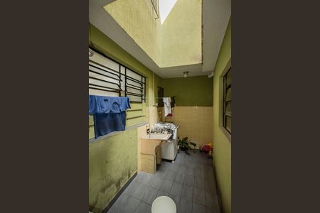 Casa à venda com 165m², 4 quartos e 2 vagasCasa 2 - Área de Serviço
