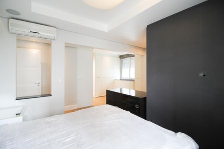 Apartamento à venda com 168m², 2 quartos e 3 vagas Apartamento à venda com 168m², 2 quartos e 3 vagasSuíte 1
