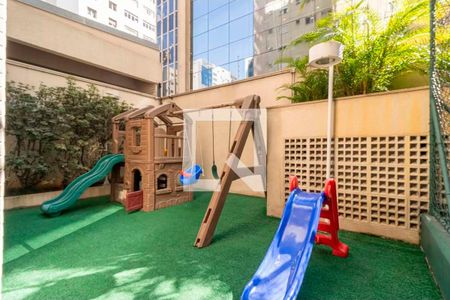 Apartamento à venda com 168m², 2 quartos e 3 vagas Apartamento à venda com 168m², 2 quartos e 3 vagasÁrea comum - Playground