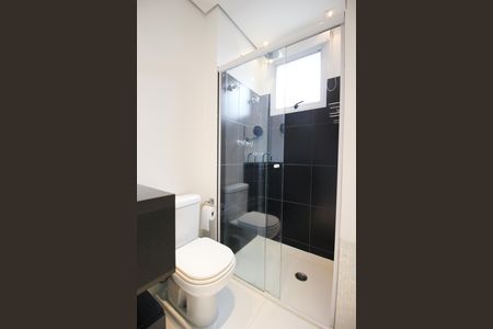 Apartamento à venda com 168m², 2 quartos e 3 vagas Apartamento à venda com 168m², 2 quartos e 3 vagasBanheiro da Suíte 2