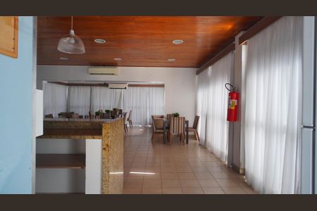 Apartamento para alugar com 54m², 2 quartos e 1 vaga Apartamento para alugar com 54m², 2 quartos e 1 vagaÁrea comum - Salão de festas