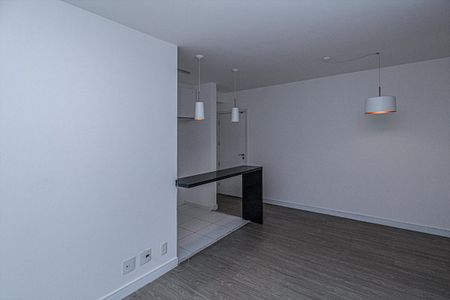Apartamento para alugar com 76m², 2 quartos e 2 vagassala_6