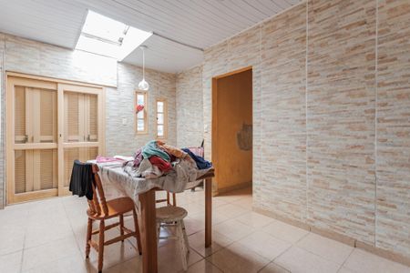 Casa à venda com 300m², 5 quartos e 6 vagasSala