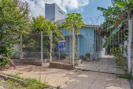 Casa à venda com 300m², 5 quartos e 6 vagasFachada