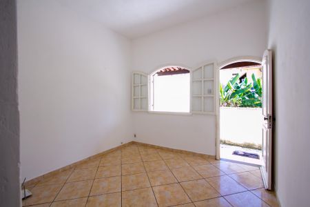 Sala de casa para alugar com 4 quartos, 250m² em Boa Vista, São Gonçalo