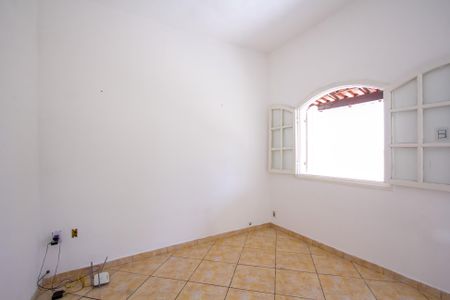 Sala de casa para alugar com 4 quartos, 250m² em Boa Vista, São Gonçalo
