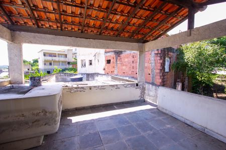 Casa para alugar com 250m², 4 quartos e 1 vaga Casa para alugar com 250m², 4 quartos e 1 vagaTerraço