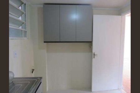 Apartamento à venda com 64m², 2 quartos e sem vagaCozinha