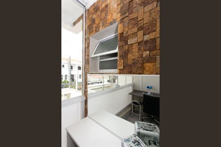 Casa à venda com 215m², 4 quartos e 2 vagas Casa à venda com 215m², 4 quartos e 2 vagasSuíte