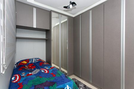 Casa à venda com 215m², 4 quartos e 2 vagas Casa à venda com 215m², 4 quartos e 2 vagasQuarto 1