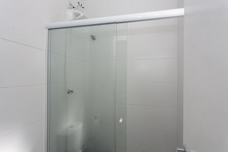 Casa à venda com 215m², 4 quartos e 2 vagas Casa à venda com 215m², 4 quartos e 2 vagasBanheiro 2