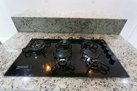 Casa à venda com 215m², 4 quartos e 2 vagas Casa à venda com 215m², 4 quartos e 2 vagasCozinha