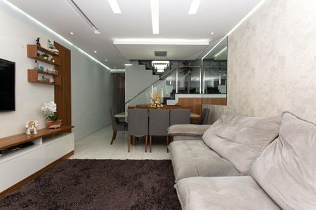 Sala de casa à venda com 3 quartos, 215m² em Vila Jaguara, São Paulo