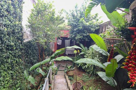 Casa à venda com 198m², 3 quartos e 2 vagasEscada