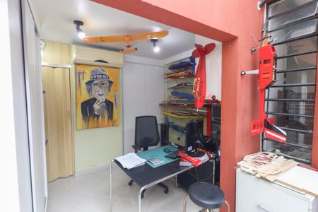 Casa à venda com 198m², 3 quartos e 2 vagasSala
