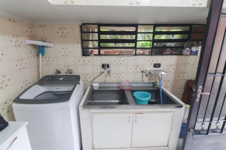 Casa à venda com 198m², 3 quartos e 2 vagasÁrea de Serviço