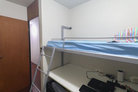 Casa à venda com 198m², 3 quartos e 2 vagasQuarto 