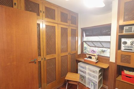 Casa à venda com 198m², 3 quartos e 2 vagasQuarto 2