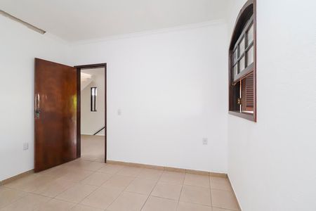 Casa à venda com 250m², 4 quartos e 5 vagasQuarto 1 - Suíte