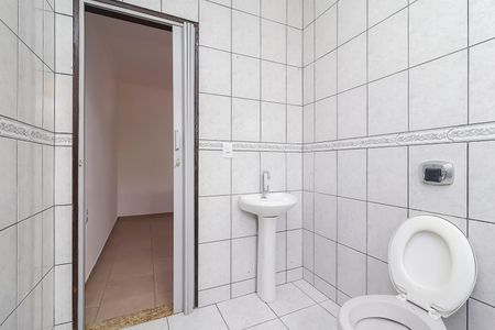 Casa à venda com 250m², 4 quartos e 5 vagasBanheiro da Suíte 