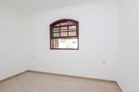 Casa à venda com 250m², 4 quartos e 5 vagasQuarto 2