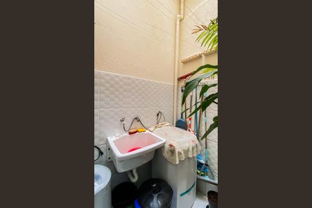 Casa de condomínio à venda com 55m², 2 quartos e 1 vaga Casa de condomínio à venda com 55m², 2 quartos e 1 vagaÁrea de Serviço