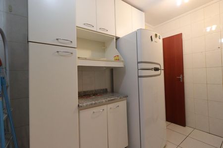 Cozinha de apartamento para alugar com 2 quartos, 50m² em Jardim Palma Travassos, Ribeirão Preto