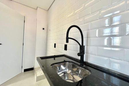 Apartamento para alugar com 77m², 2 quartos e sem vagaCozinha