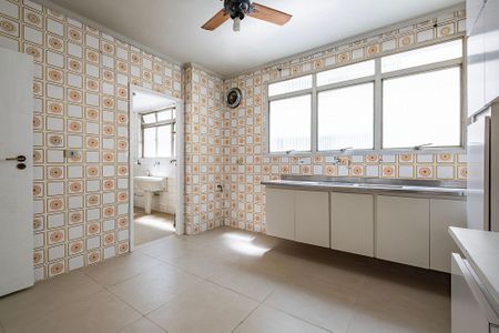 Apartamento para alugar com 135m², 3 quartos e 2 vagasCozinha